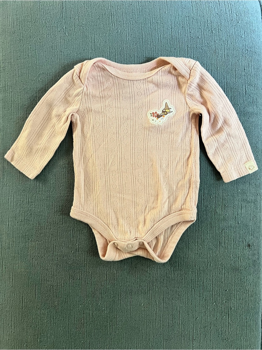 Little Snoopy Pink Long-Sleeve Baby One-Piece Bodysuit with Woodstock patch